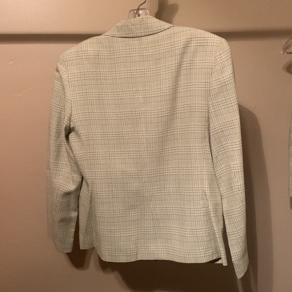 Ann Taylor LOFT Suit Jacket and Skirt set - Picture 4 of 12